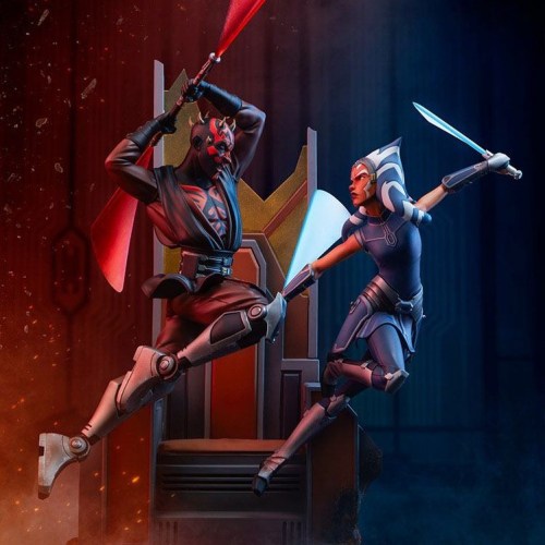 Ahsoka Tano vs Darth Maul Star Wars The Clone Wars Diorama by Sideshow Collectibles